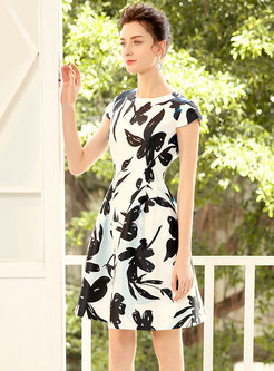 Fashion O-neck Print Slim A Line Dress