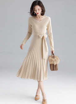 Casual Pure Color V-neck Pleated Knitted Dress