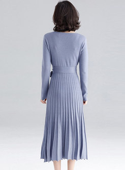 Brief V-neck Tied Bowknot Knitted Pleated Dress