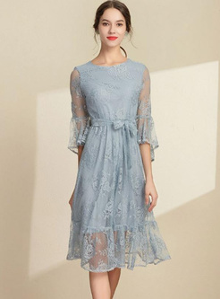 Lace Contrast Solid Color Zipper O-Neck Seven-Tenths Sleeves Flare Sleeves Midi Dresses