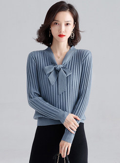 Solid Color Tie-collar Pullover Sweater
