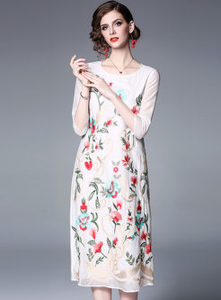 Vintage 3/4 Sleeve Embroidered Midi Dress
