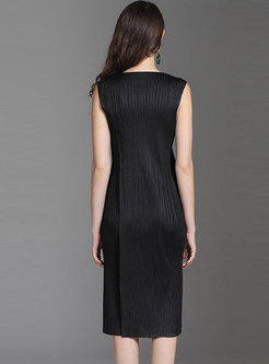 Black O-neck Sleeveless Pleated Vertical Striped Dress