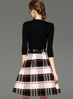 Black 3/4 Sleeve Slim Sweater & A Line Plaid Skirt
