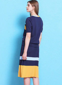 Color-blocked O-neck Knitted Skirt Suits