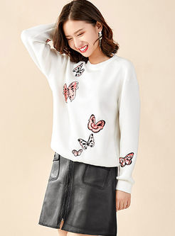 White O-neck Butterfly Embroidered Sweatshirt