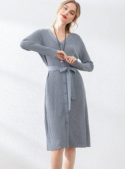 Solid Color V-neck Waist Sweater Dress