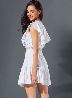 White Deep V-neck Sleeveless Lace Falbala Dress