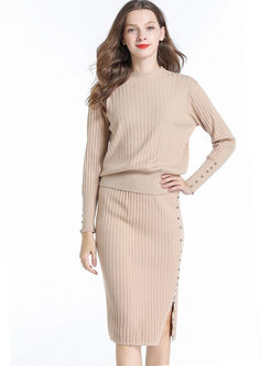Brief Pullover Slim Sweater & Bodycon Slit Skirt