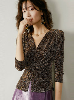 V-neck Leopard Slim Pullover T-shirt