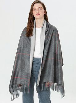 Color-blocked Plaid Fringed Thick Scarf