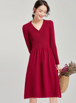 Brief Solid Color V-neck Sweater Dress