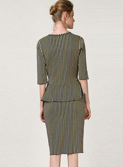 Crew Neck Striped Knitted Skirt Suit