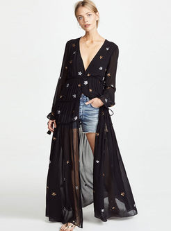 V-neck Long Sleeve Star Print Maxi Dress