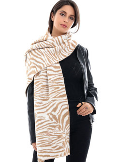 Color-blocked Thick Faux Wool Scarf