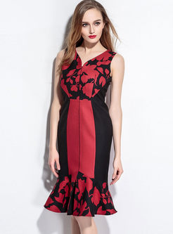 V-neck Sleeveless Print Slit Peplum Dress