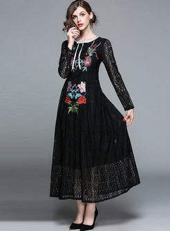 Black Crew Neck Embroidered Lace Maxi Dress