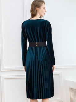 V-neck Long Sleeve Velvet Pleated Dress
