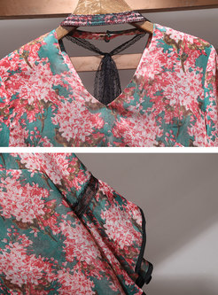 V-neck Flare Sleeve Print Pullover Blouse
