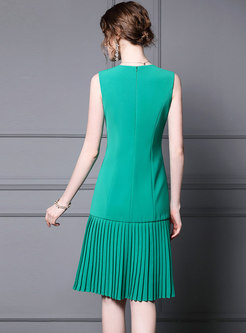 V-neck Button-front Sleeveless Pleated Dress