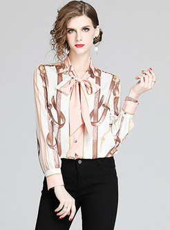 Chic Print Tie-collar Button-front Blouse