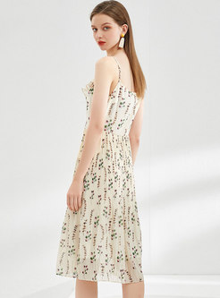 Floral V-neck Pleated Slip Dress