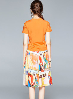 Crew Neck Pullover Slim T-shirt & Print A Line Skirt