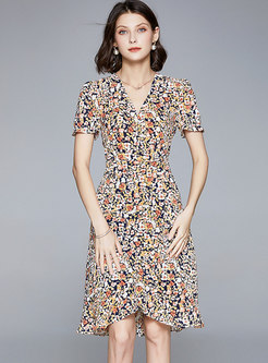 V-neck Short Sleeve Floral Bodycon Peplum Dress