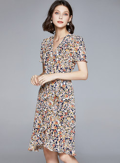 V-neck Short Sleeve Floral Bodycon Peplum Dress