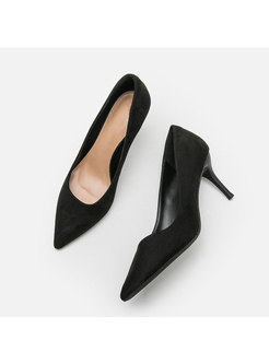 Black Pointed Toe Low-fronted Pumps