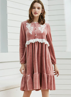 Coral Fleece Patchwork Lace Loose Nightdress