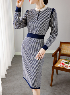 Color-blocked Crew Neck Plaid Knitted Dress