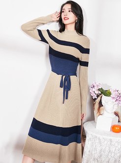 Mock Neck Color-blocked Knitted Midi Dress