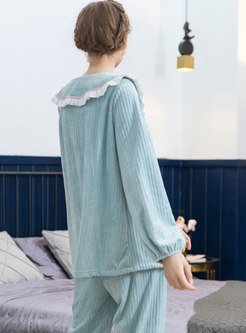 Color-blocked Lapel Sweet Velvet Pajama Set