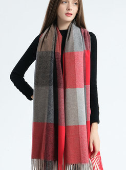 Color-blocked Plaid Fringed Long Scarf