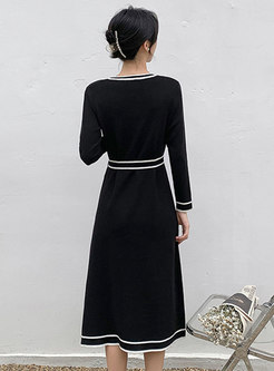 Crew Neck Single-breasted Knitted Midi Dress