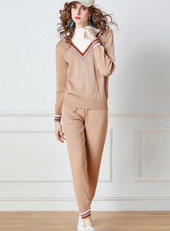 Color-blocked Mock Neck Knitted Pant Suits