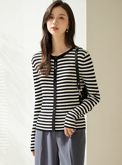 Crew Neck Striped Single-breasted Cardigan