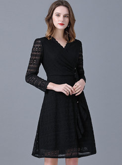 V-neck Long Sleeve Knee-length Lace Dress