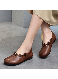 Rounded Toe Flower Cowhide Flat Loafers