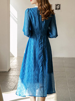 Color-blocked V-neck Lace Midi Dress 