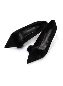 Low-fronted Pointed Toe Hairball Heels