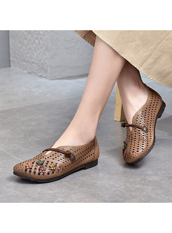 Rounded Toe Openwork Flower Soft Sole Loafers