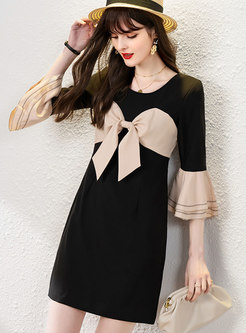 Color-blocked Bowknot Flare Sleeve Loose T-shirt Dress