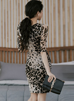 Sexy V-neck Half Sleeve Leopard Bodycon Dress