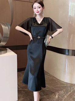 V-neck Cloak Sleeve Stain Peplum Midi Dress