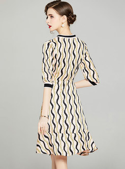 Half Sleeve Wave Stripe Print Skater Dress