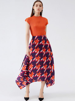 Red Houndstooth High Waisted Pleated Maxi Skirt