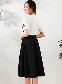 Bowknot Embellished T-shirt & A Line Midi Skirt