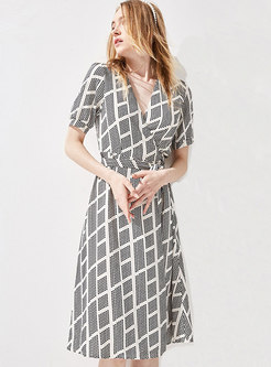 V-neck Geometric Print Summer Wrap Dress